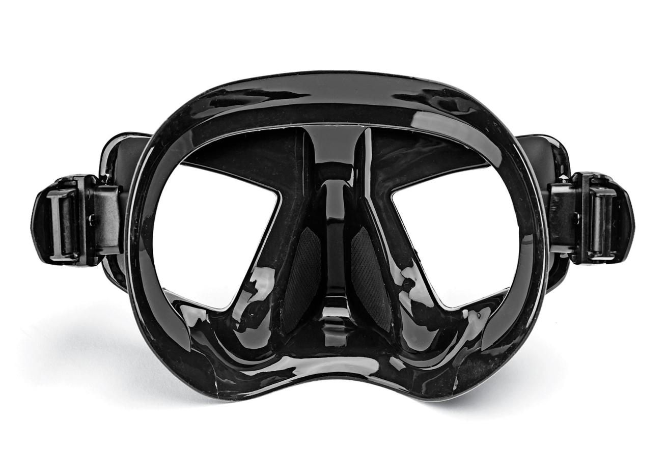 Freediving Mask Behind View