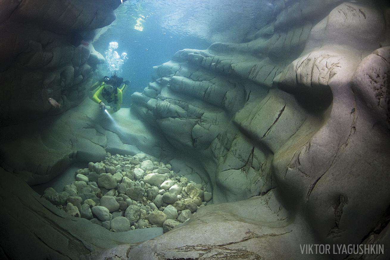 scuba diving the Democratic Republic of Georgia 