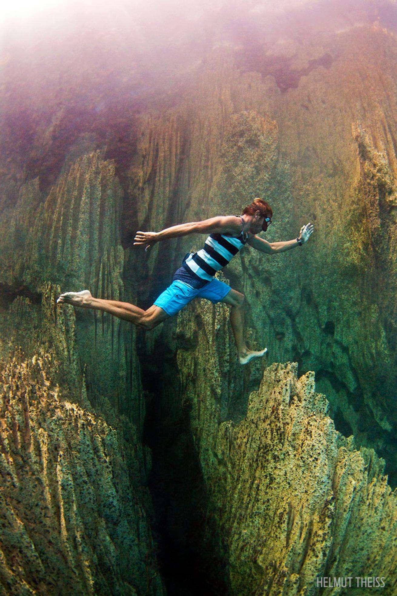 scuba diving through your lens photo contest
