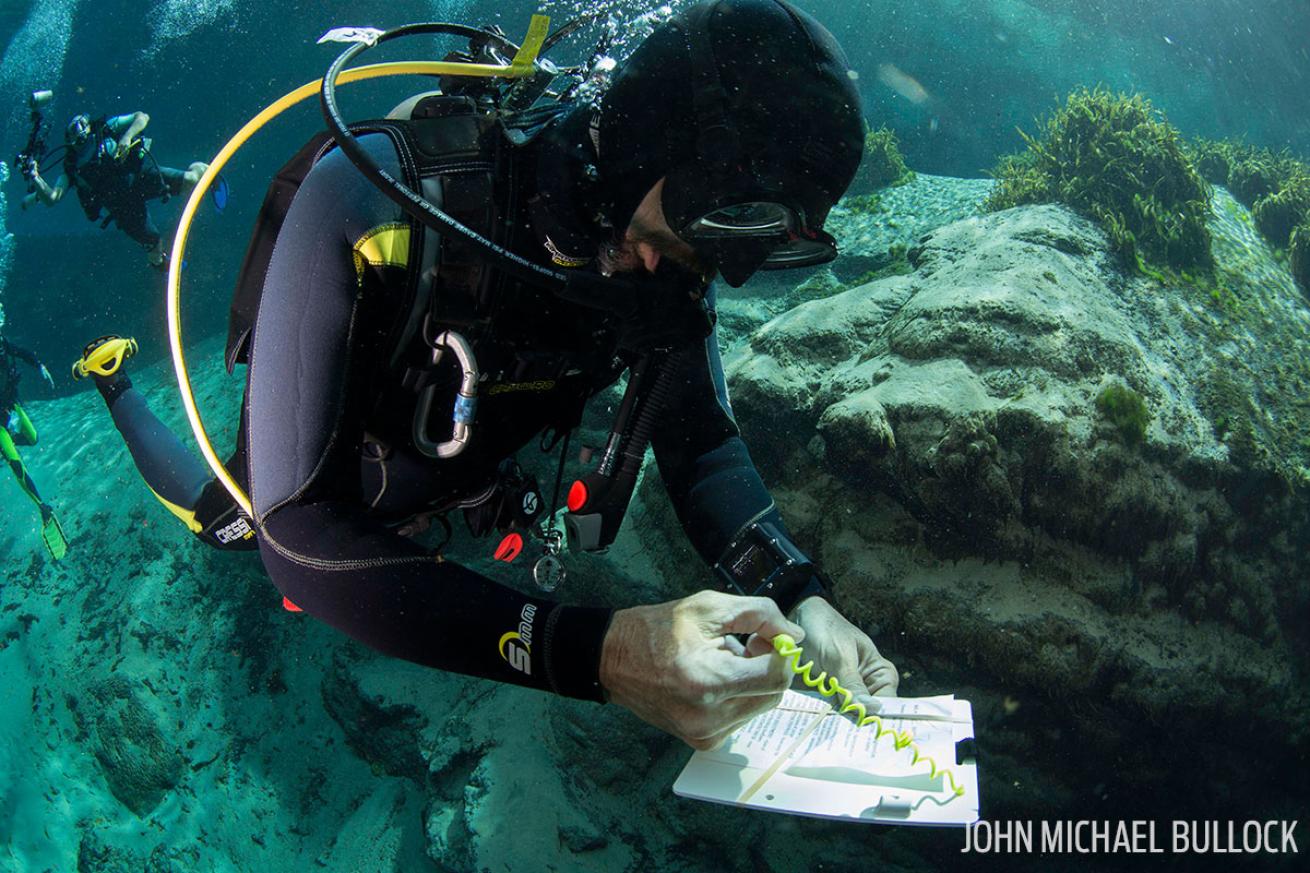 ScubaLab underwater slate scuba diving regulator test review evaluation