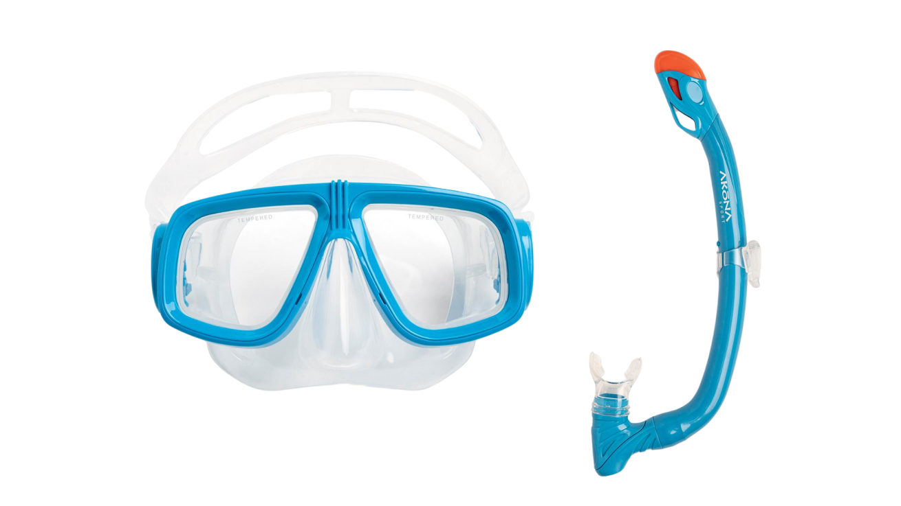 Ergonomic design provides optimal fit and comfort for junior snorkelers