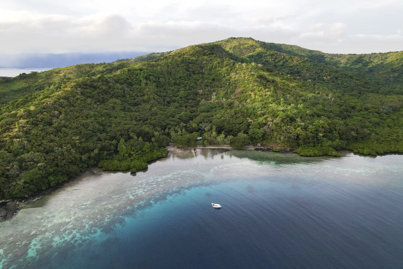 Sau Bay’s modestly sized property boasts expansive views of the bay