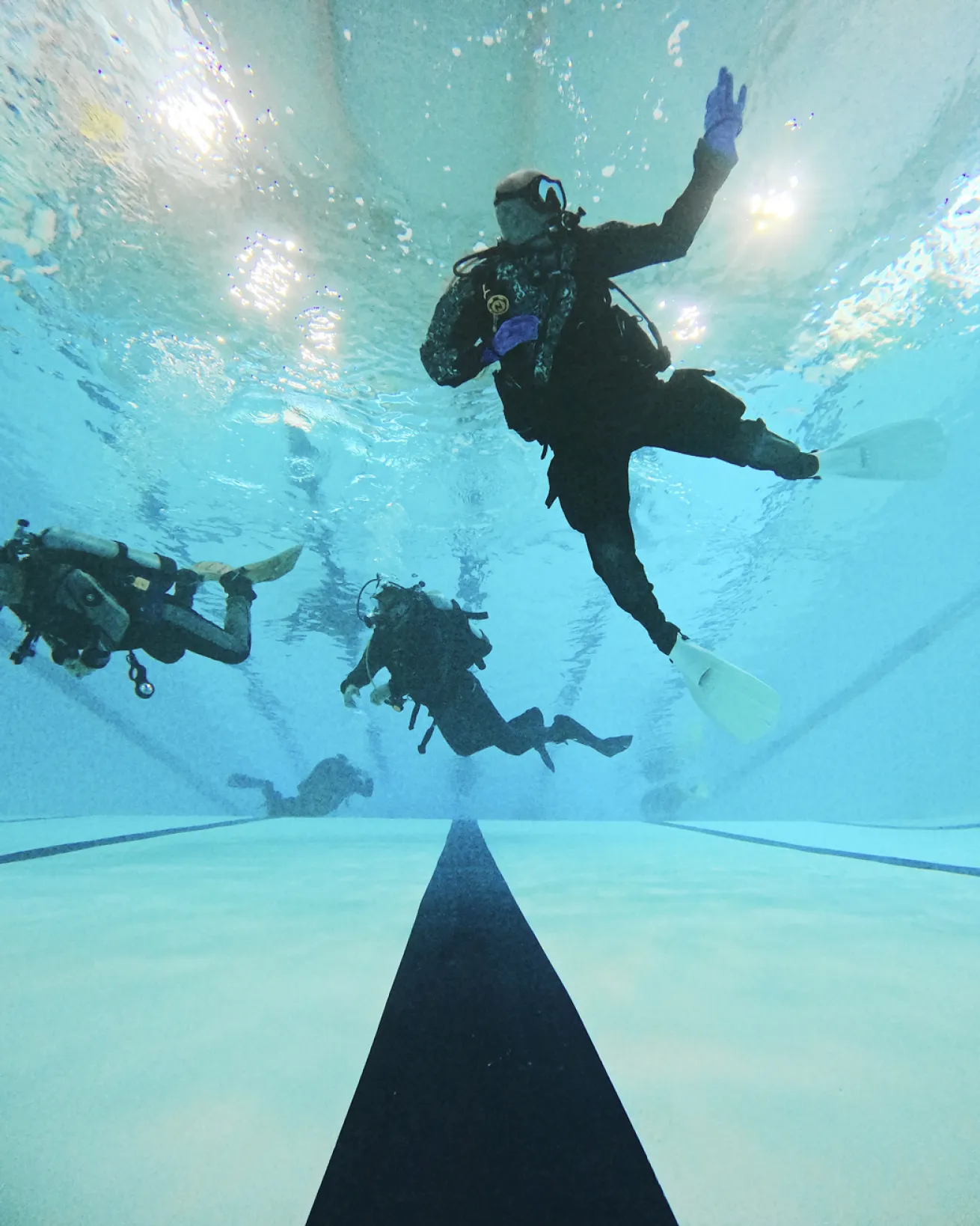 Invictus Endeavour students practice skills in the pool before their open-water dives.