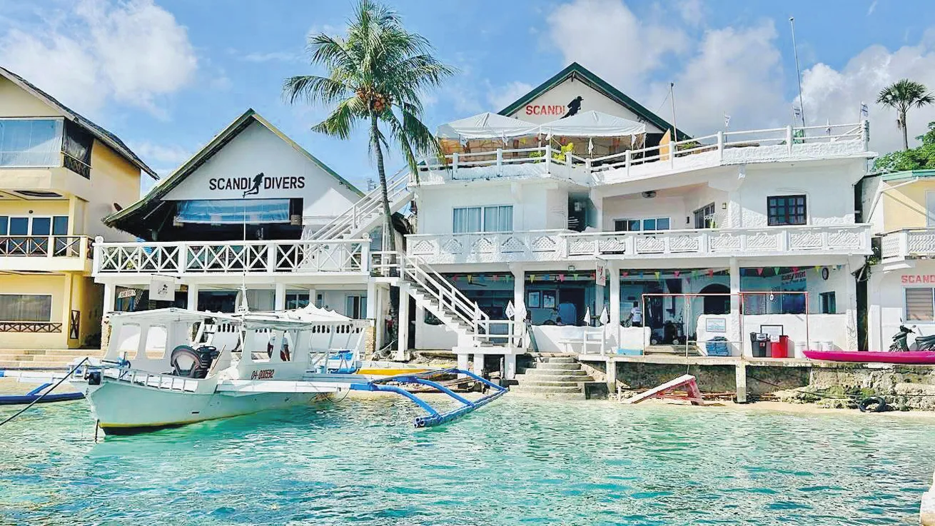 Scandi Divers in Puerto Galera, Philippines, earned several awards, including first place for Quality of Staff.