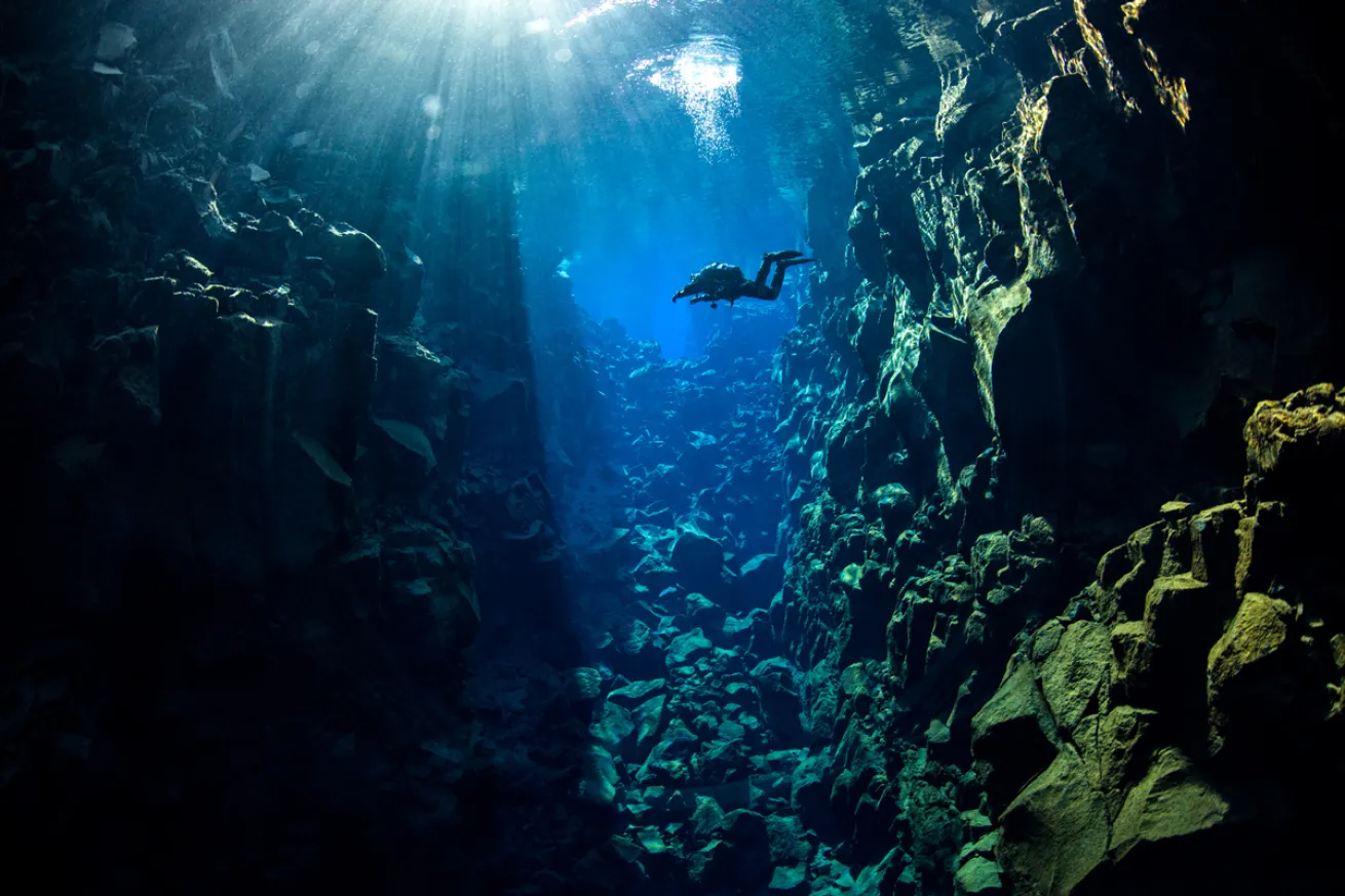 Scuba Diving Silfra Iceland 