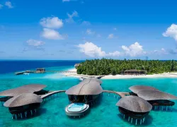 The St. Regis Maldives Vommuli Resort .jpg.webp