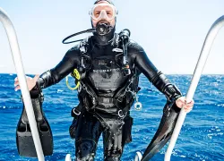 Scuba diving gear for boat divers