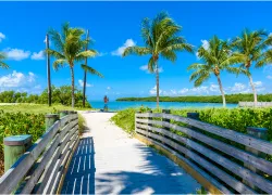 hero-marathon-florida-sombrero-beach-shutterstock-simon-dannhauer.png.webp