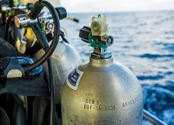 how-to-care-for-dive-accessories-shutterstock.jpg.webp