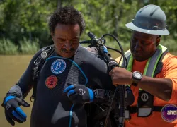 kamaupreparingtodiveclotilda_alabamahistoricalcommission.jpg.jpeg.webp