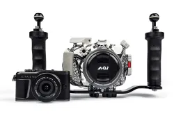 olympus_e-pl_octo_housing_-mmezlens_ScubaDivingMag.SeptOct.jpg.webp