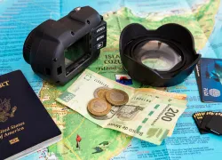 travel-tips-for-underwater-photographers-brent-durand.jpg.webp