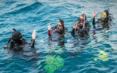 divemaster-course-courtesy-padi.jpg.webp