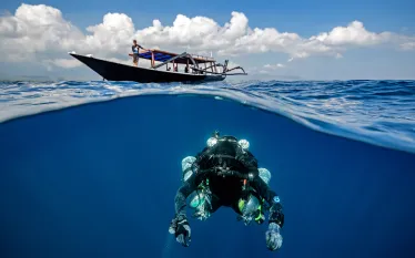 tech-diver-underover-credit-shutterstock-mekan-photography_.png.webp