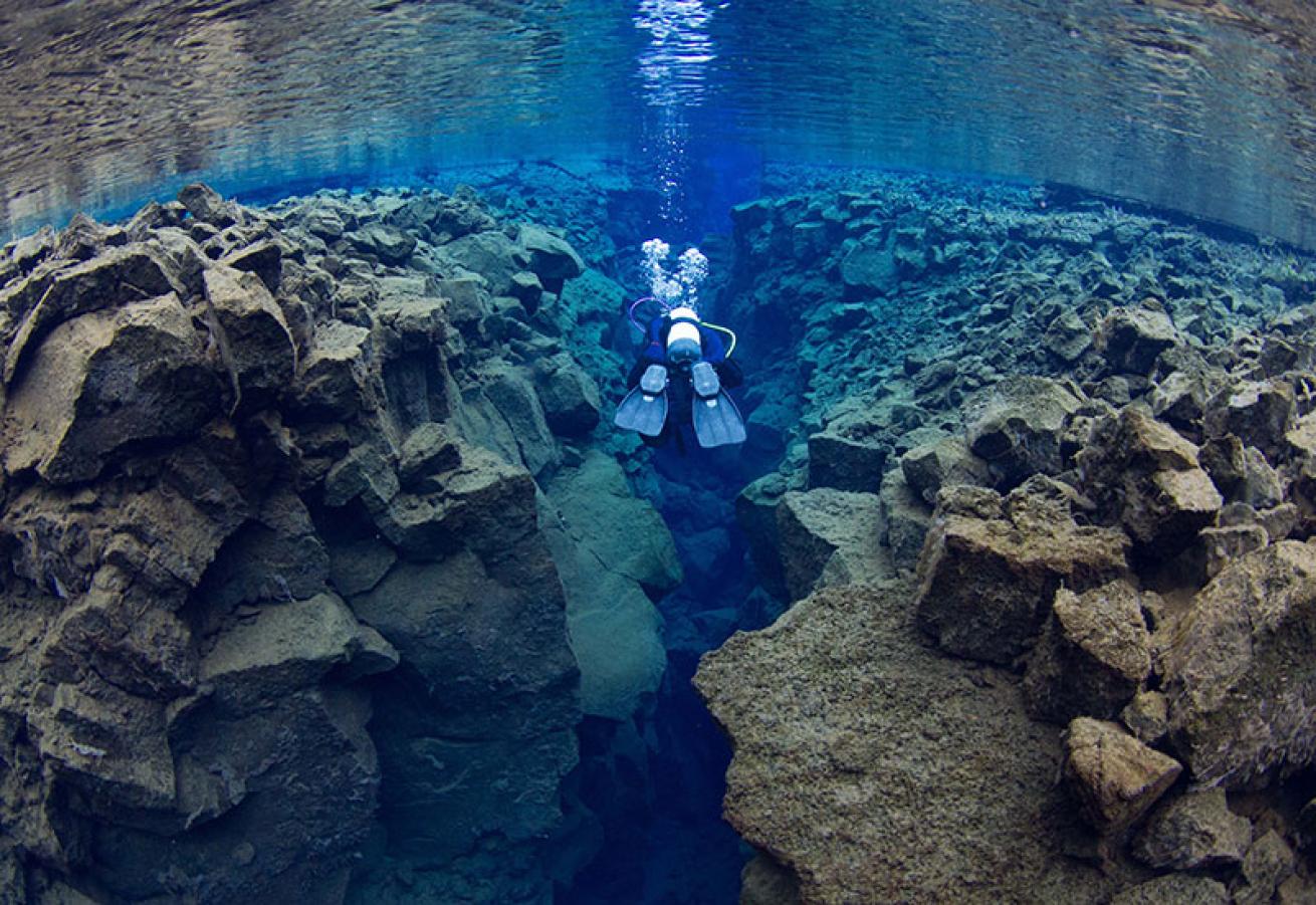 diver in Silfra Fissure