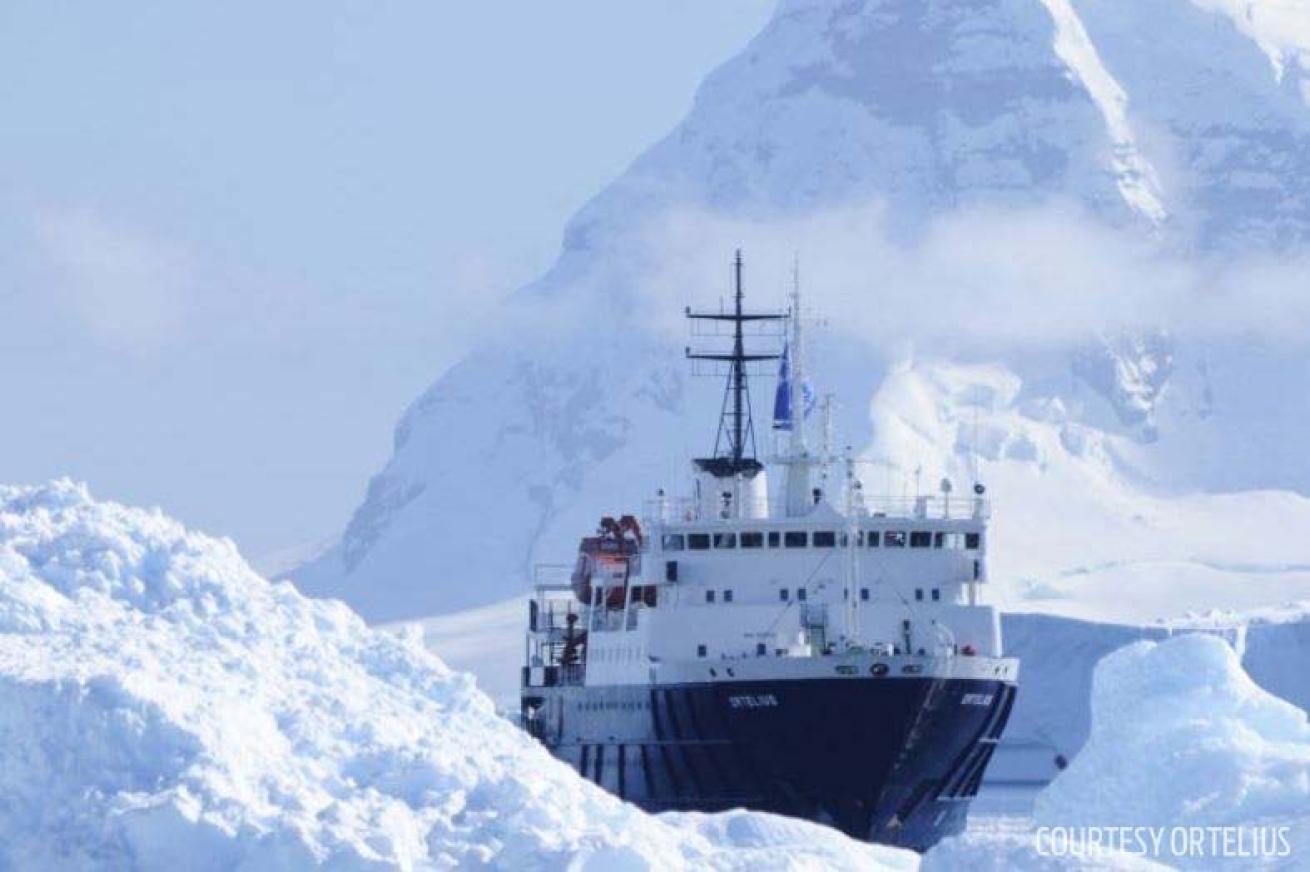 Antarctica scuba diving liveaboard Ortelius