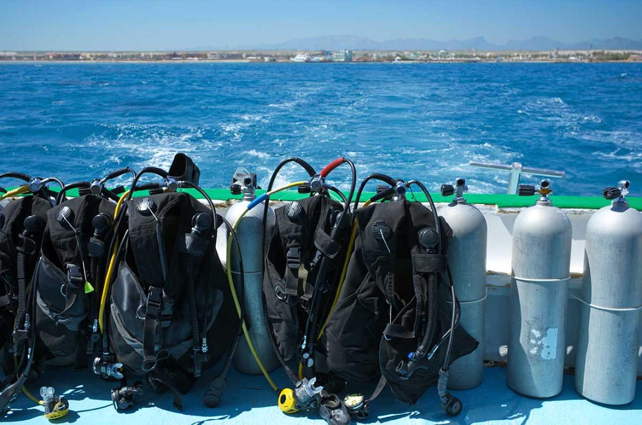 scuba diving tank maintenance