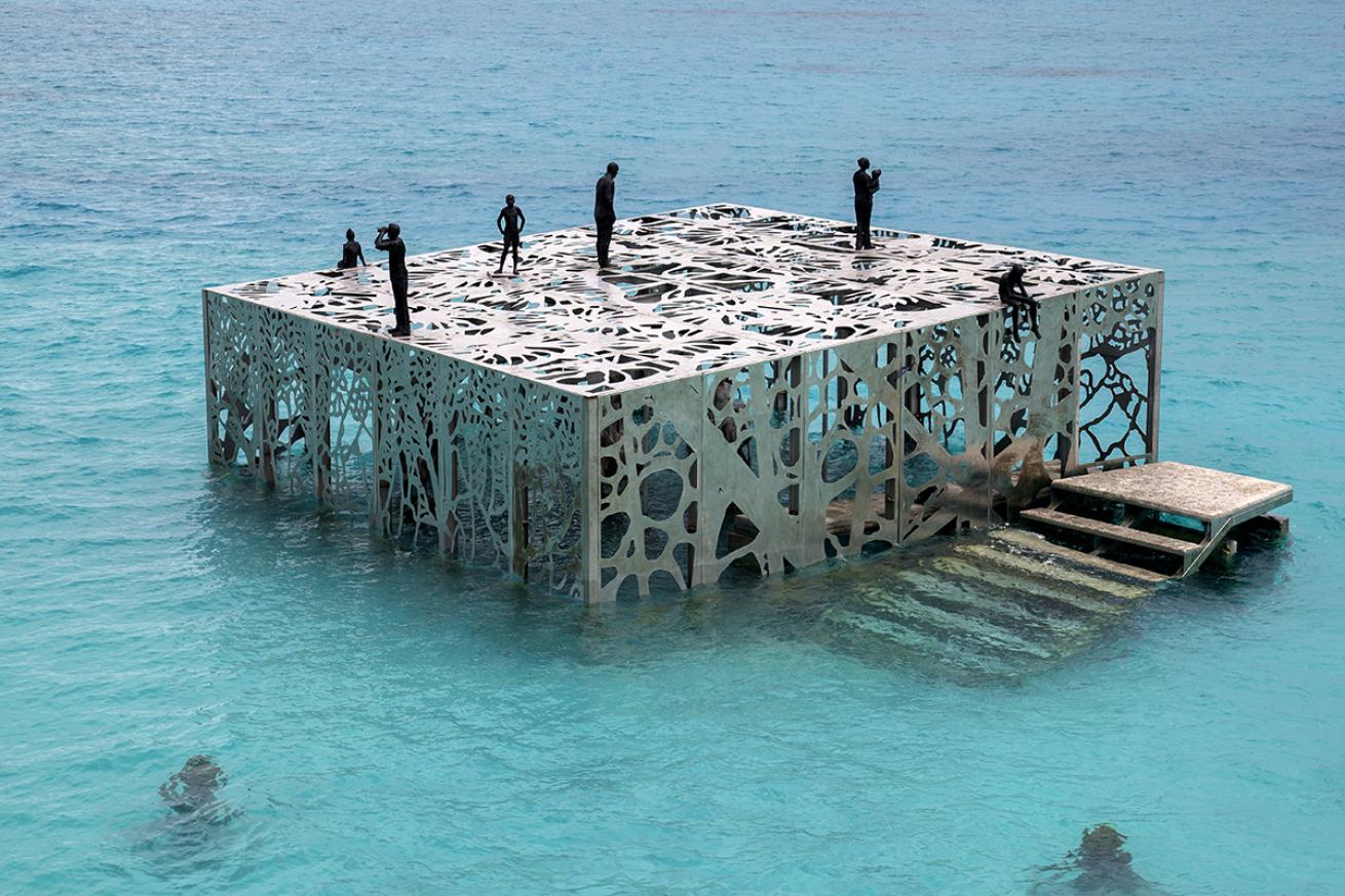 Sculpture Coralarium at Fairmont Maldives