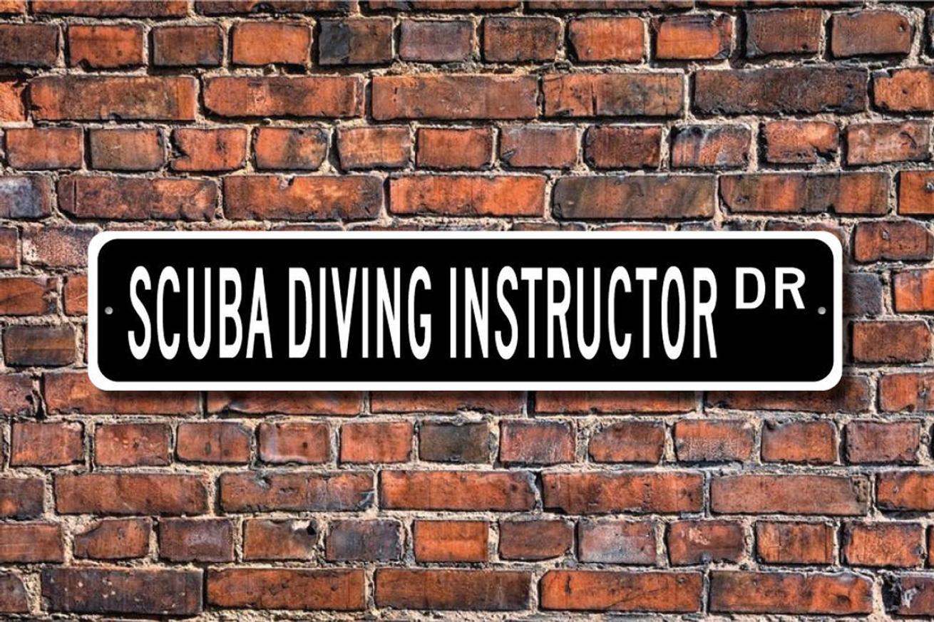 Scuba Diving Instructor Drive sign