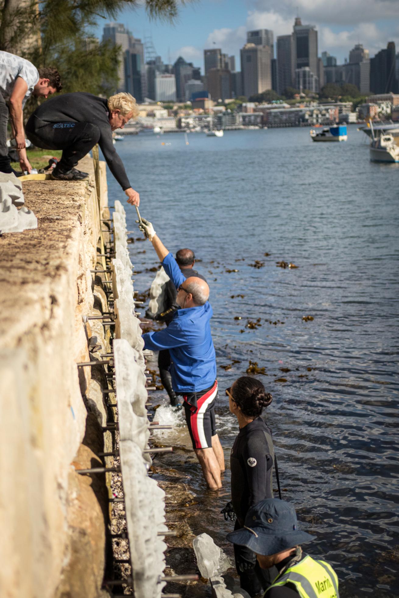 LivingSeaWalls.Team.ScubaDivingMag.June2022