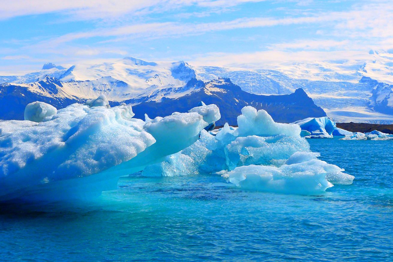 Photo of an iceberg in the Arctic Ocean.