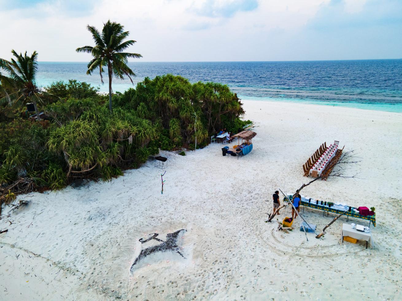 a private island barbecue by Scuba spa crew