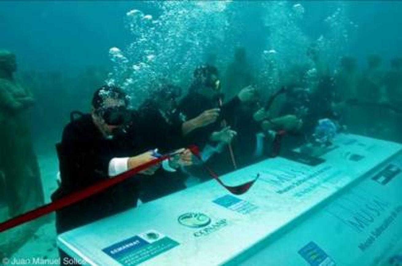 cancun underwater museum opens