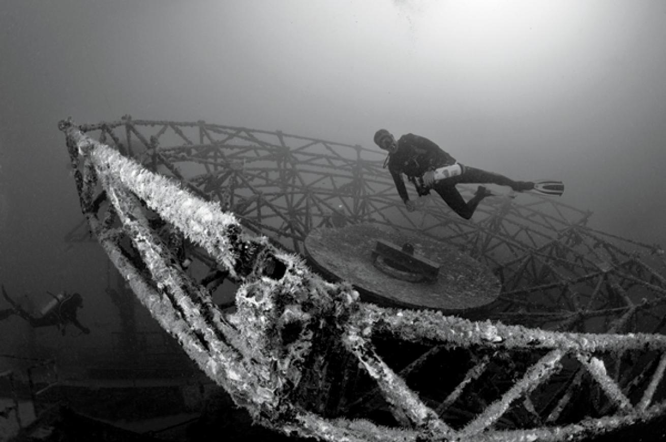Scuba diving on Vandenberg wreck Key West, Florida
