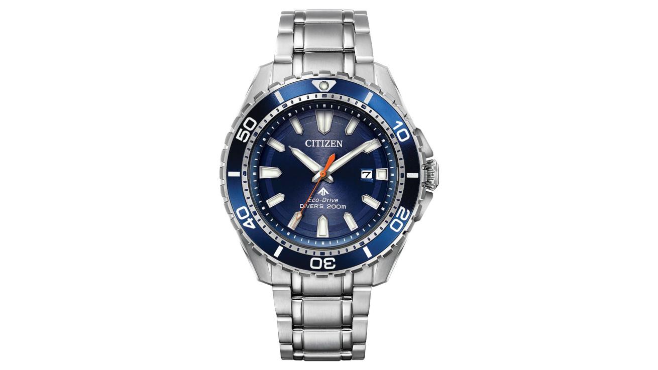 200-meter diver with dependable light-powered Eco-Drive technology.