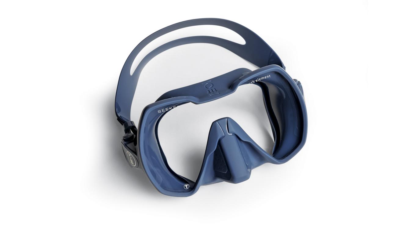 Fourth Element  seeker dark blue mask

Seeker