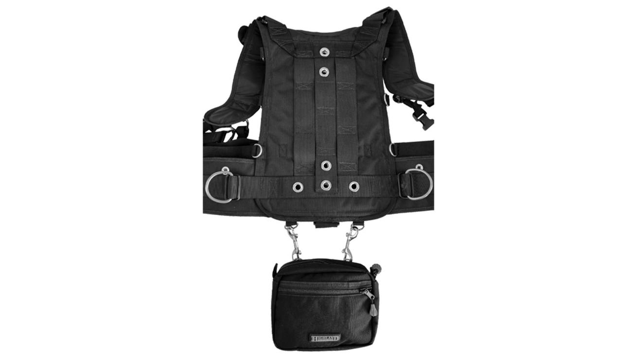 Super customizable harness can be configured to suit any dive.