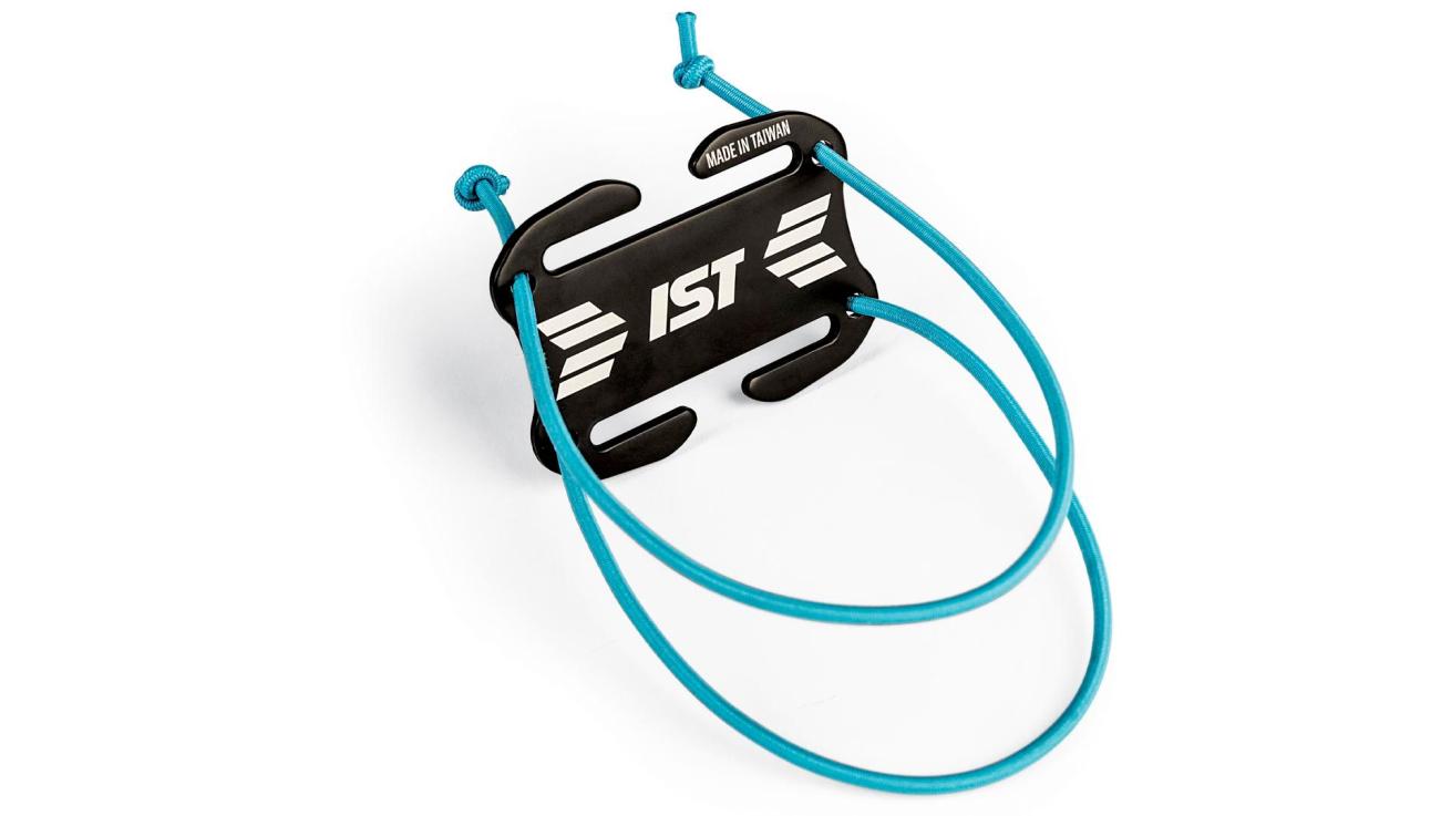 Quickly and easily secure dive weights without tools