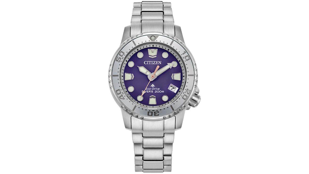 Comfortable for smaller wrists, with elegant styling; available on a bracelet.