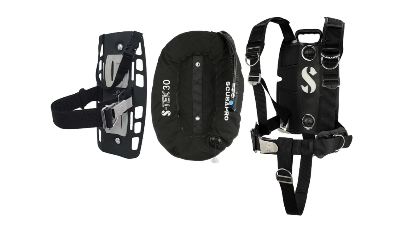Customize with eight color options for shoulder, waist, and back pads.