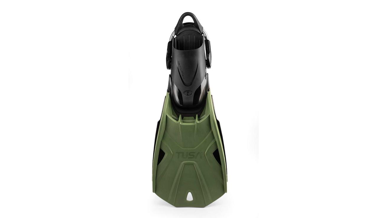 Lightweight fin with powerful all-around performance.
