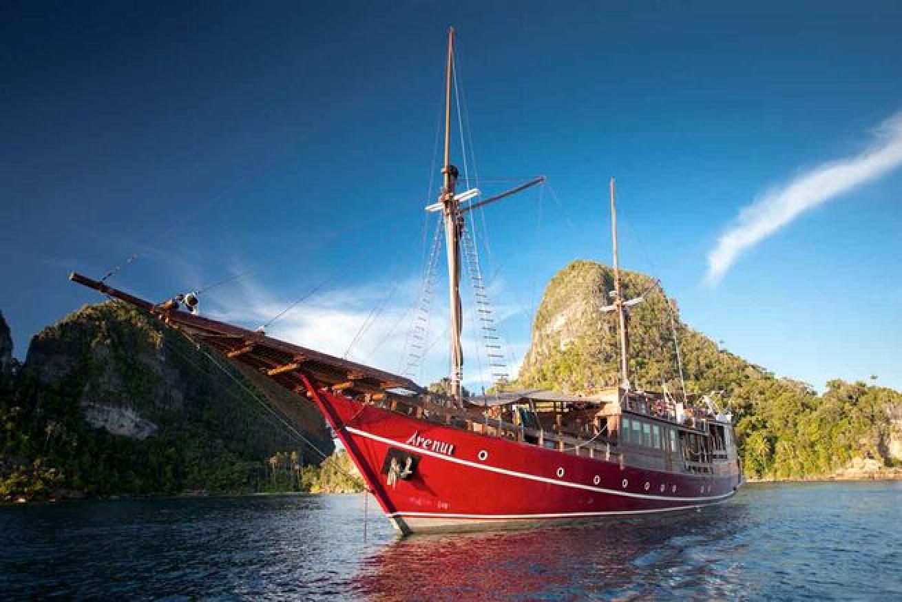 arenui scuba diving liveaboard