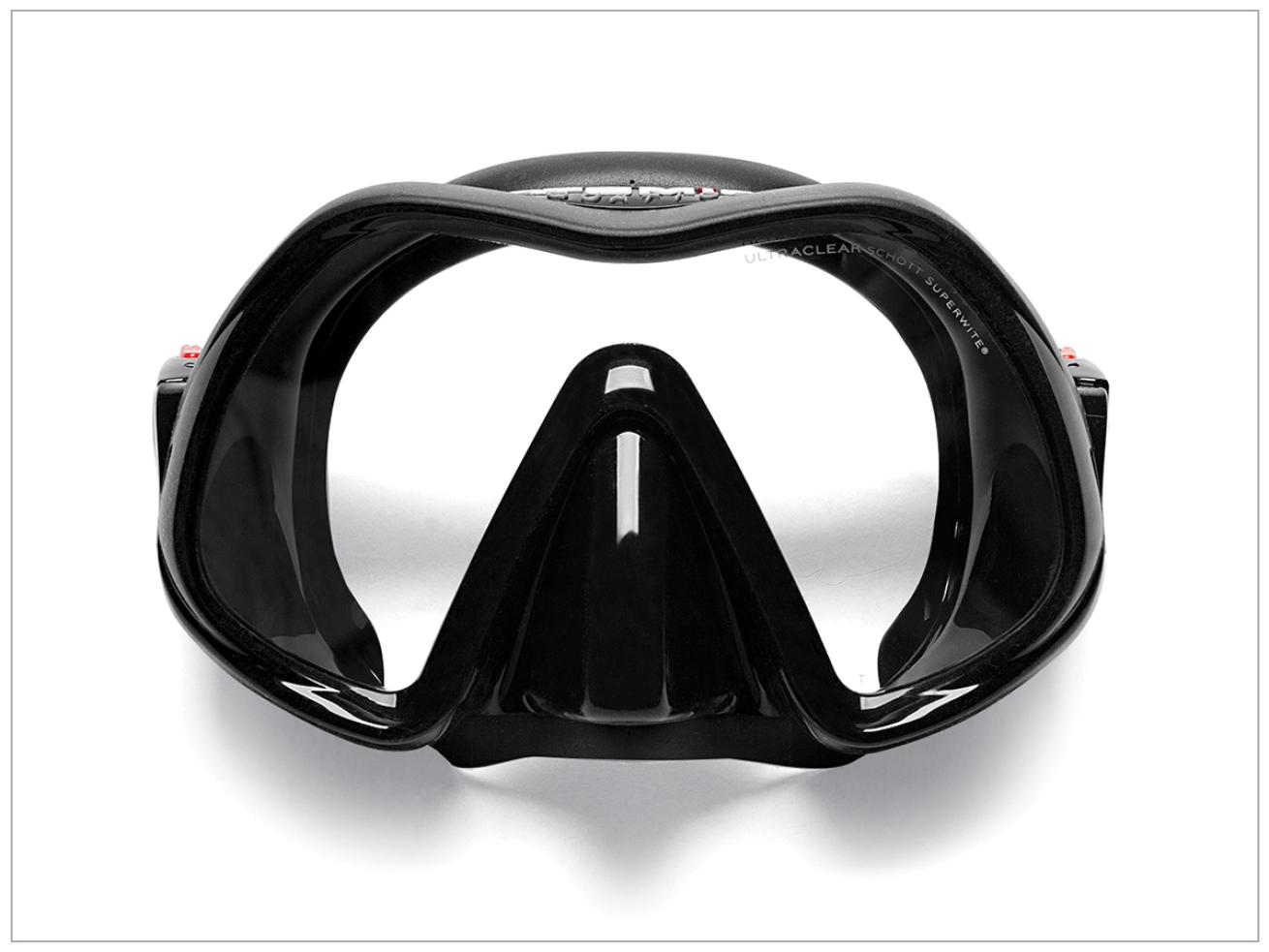scuba diving masks