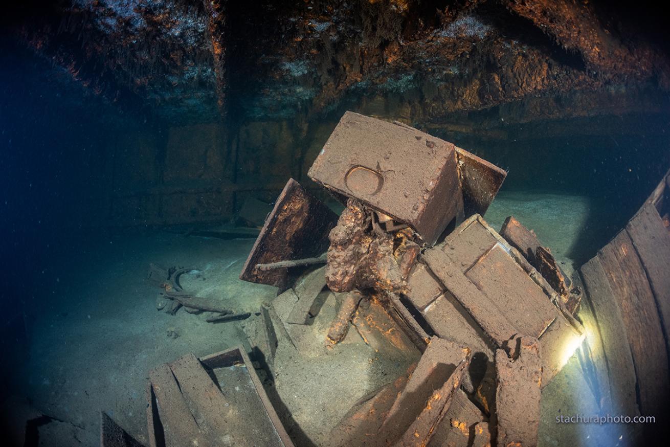 Cargo in the Karlsruhe wreck
