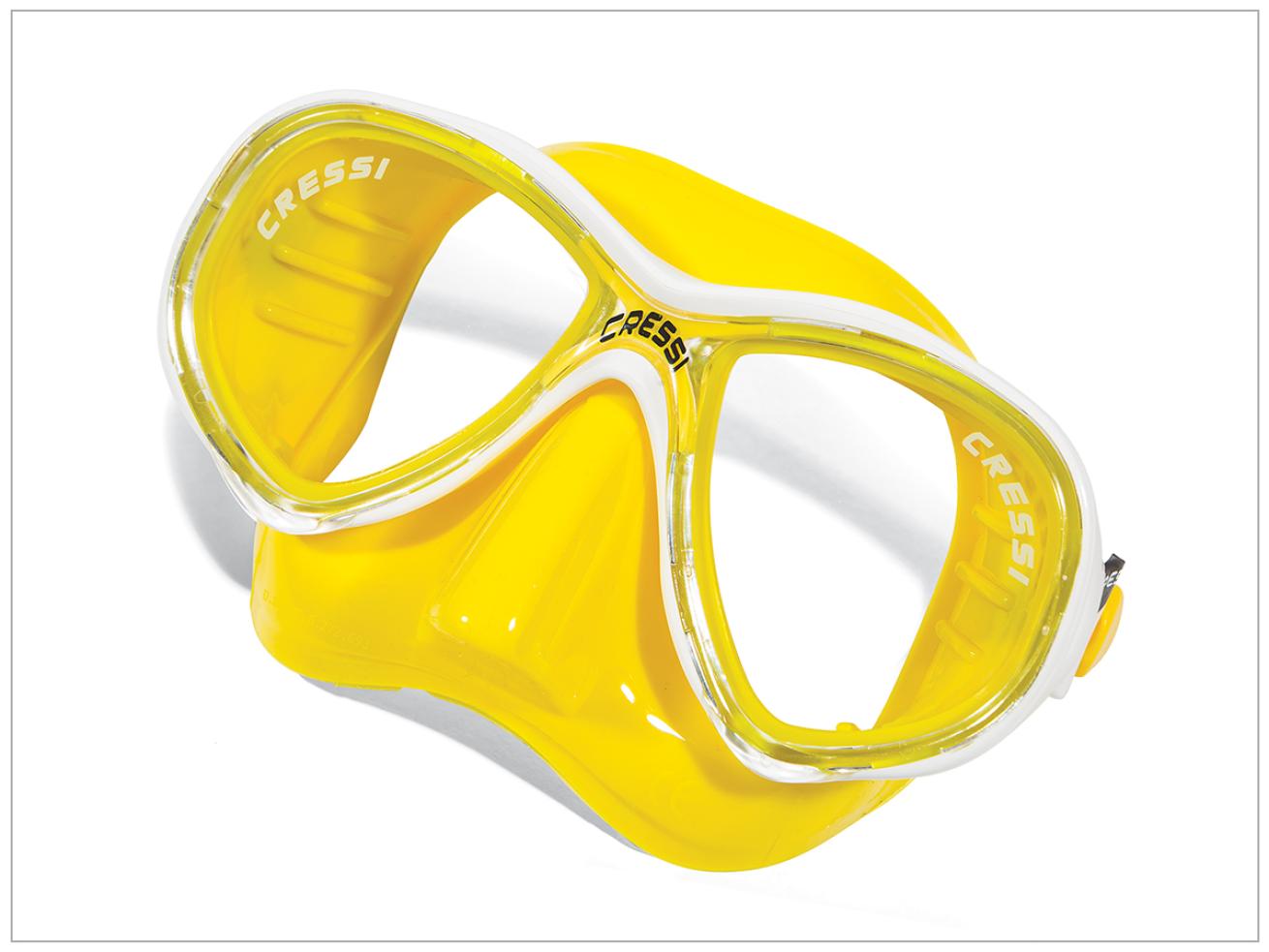 scuba diving masks