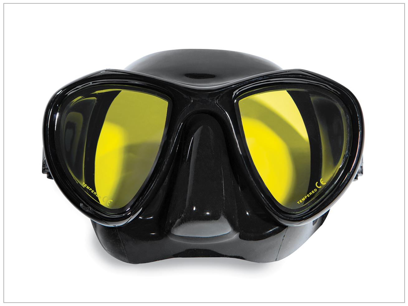 scuba diving masks