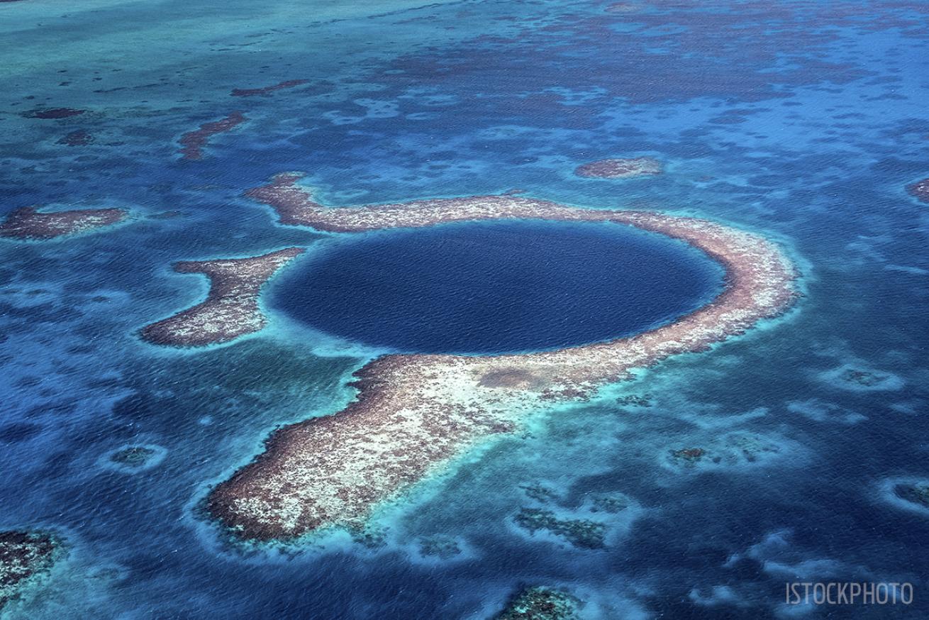 great blue hole belize