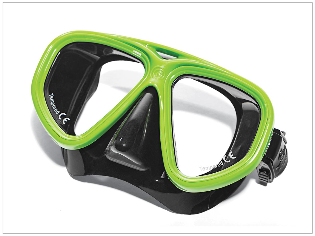 scuba diving masks