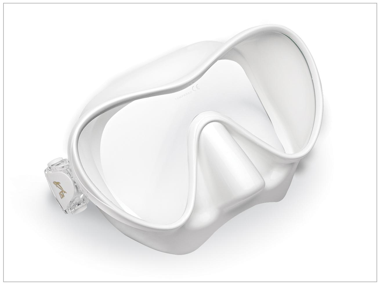 scuba diving masks