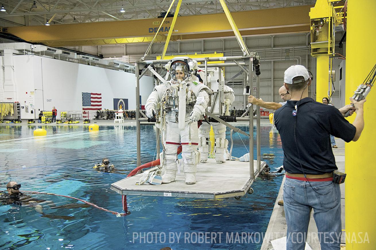 NASA scuba diving training neutral buoyancy lab