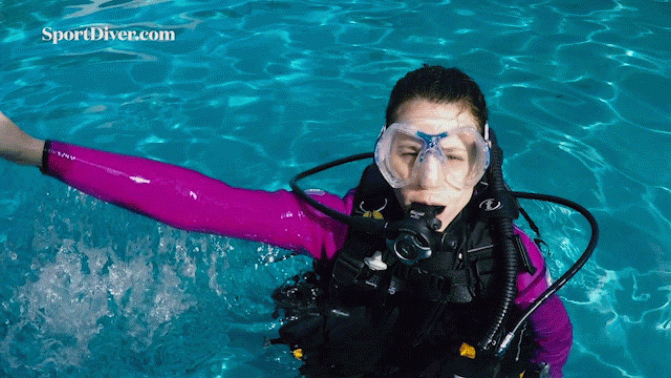 scuba diving hand signals