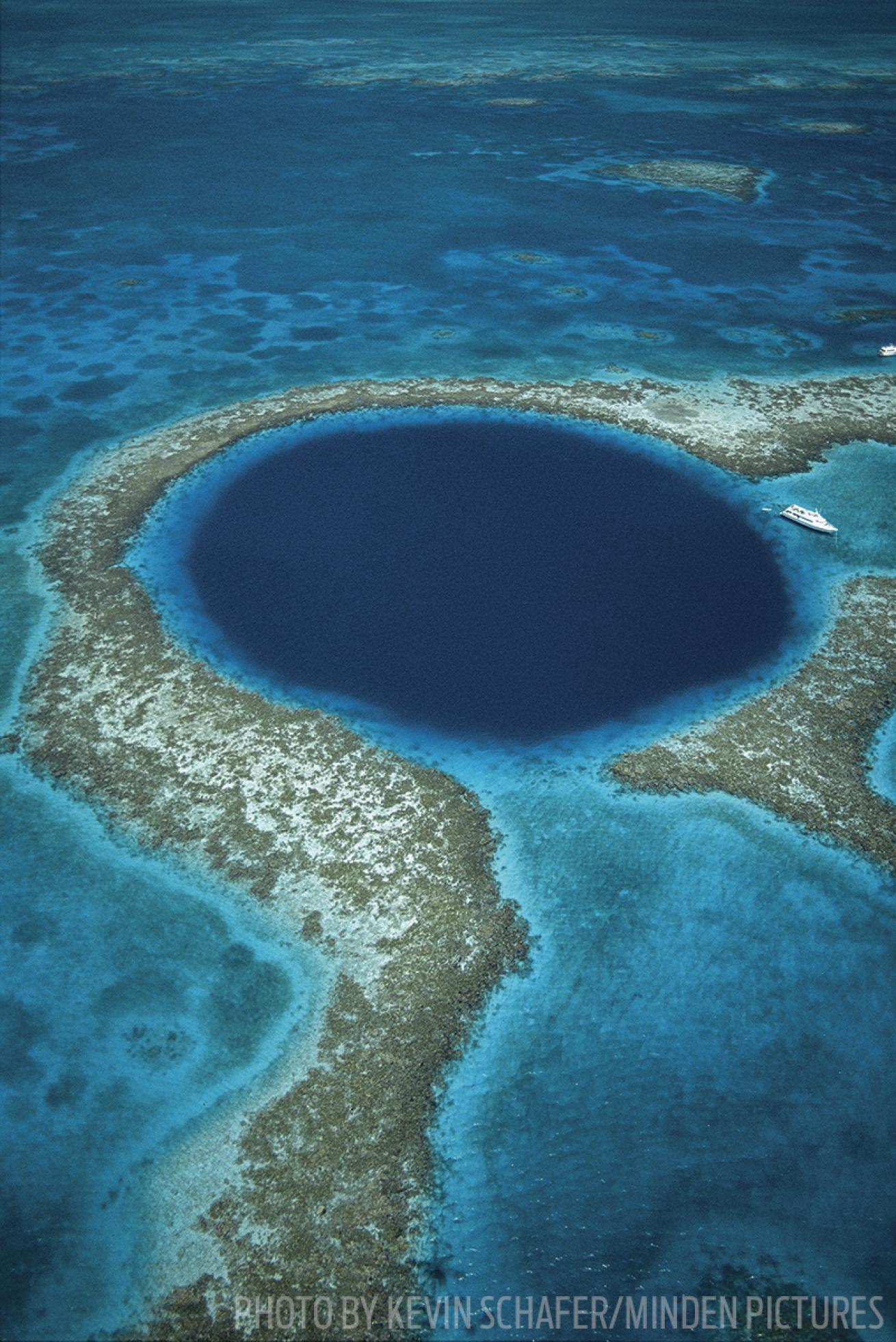 great blue hole scuba diving
