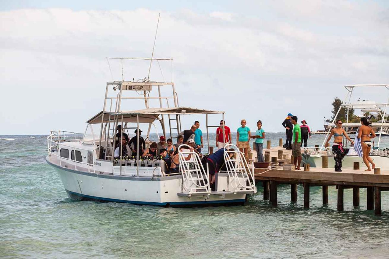 scuba diving hacks travel