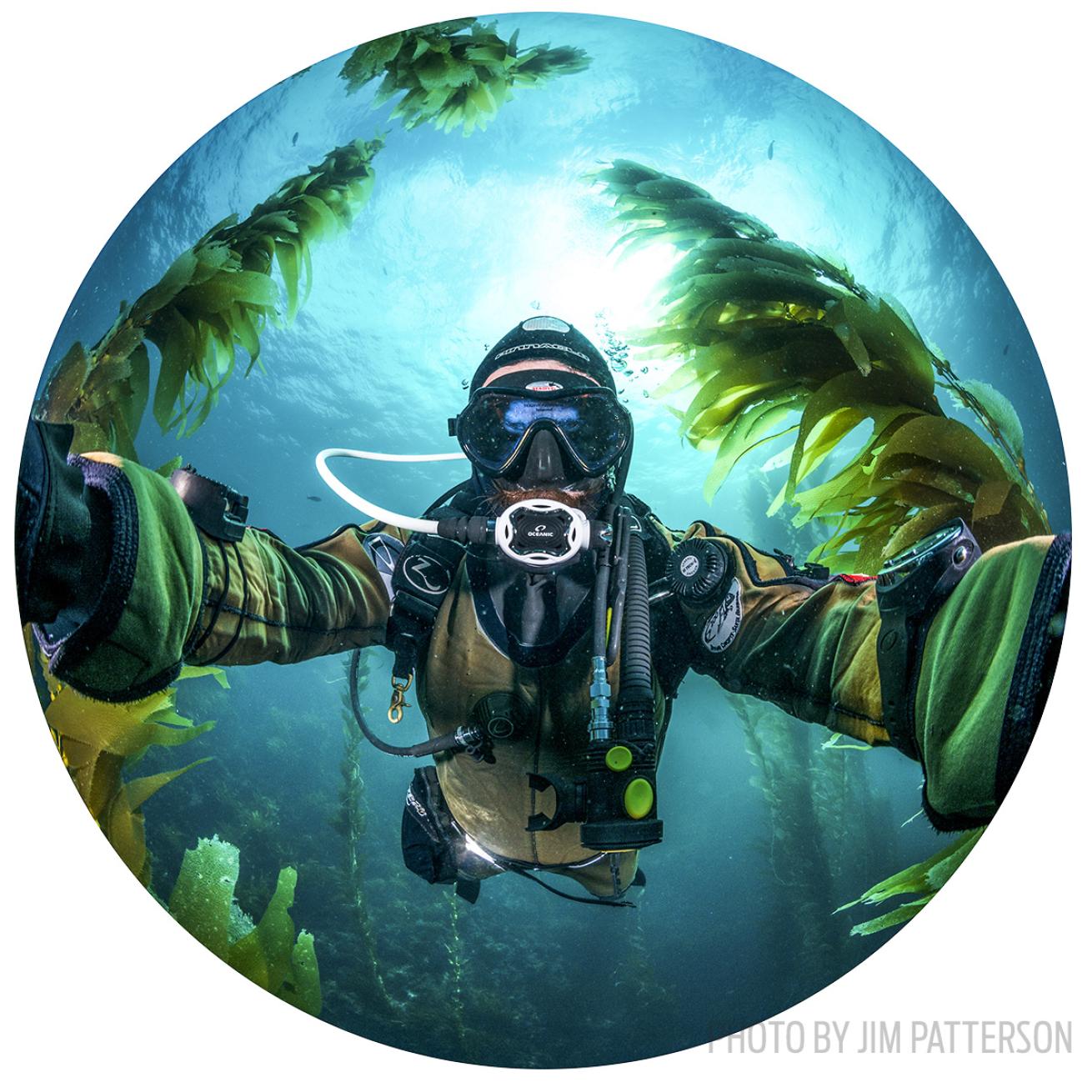 scuba diving solo