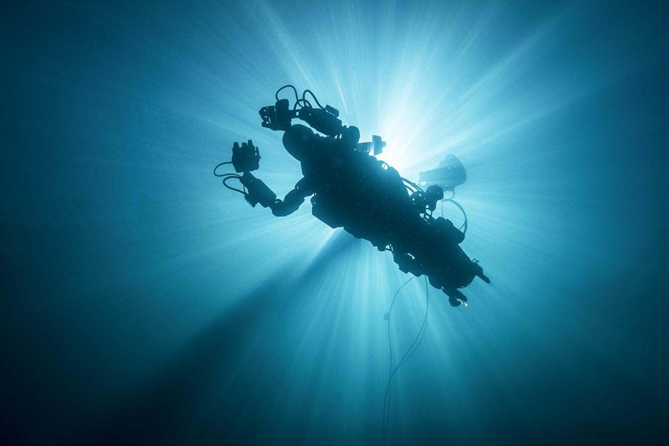 OceanOne scuba diving robot