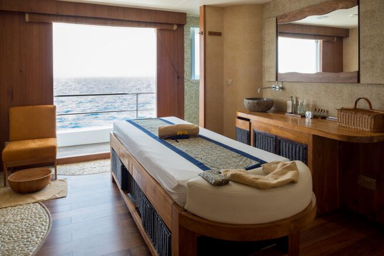 scubaspa liveaboard floating resort